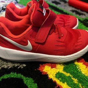 Nike shoes 10c